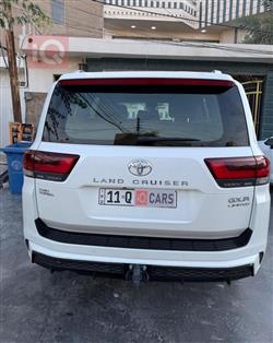 تۆیۆتا لاند کروزەر